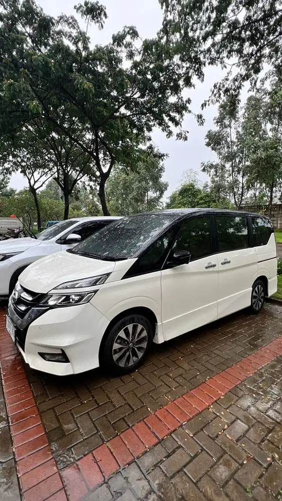 Nissan Serena 2022 Bensin