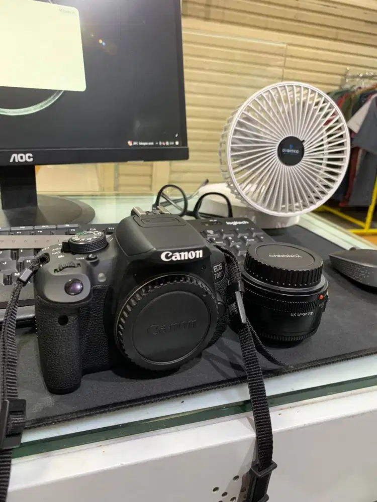 Canon EOS 700D Body Only + Lensa Yongnuo 50mm F1.8 For Canon