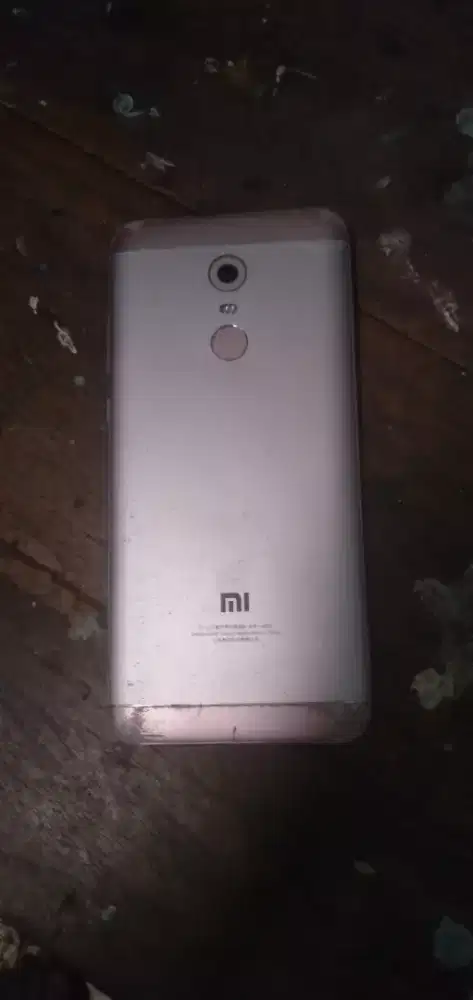 Jual redmi 5 plus 4/64 normal