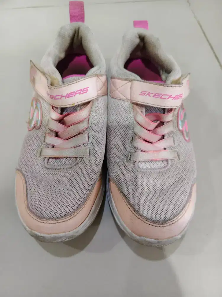 Sepatu pink sketchers anak perempuan size 32