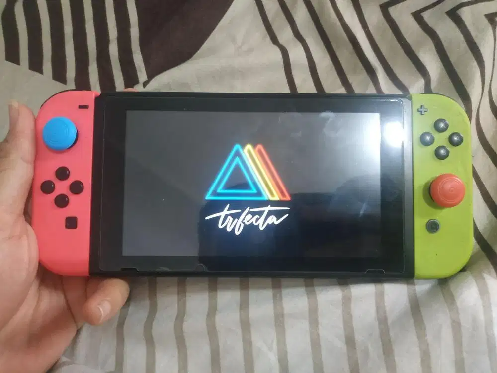 Nintendo switch v1 softmod memori 64gb full games bisa request game