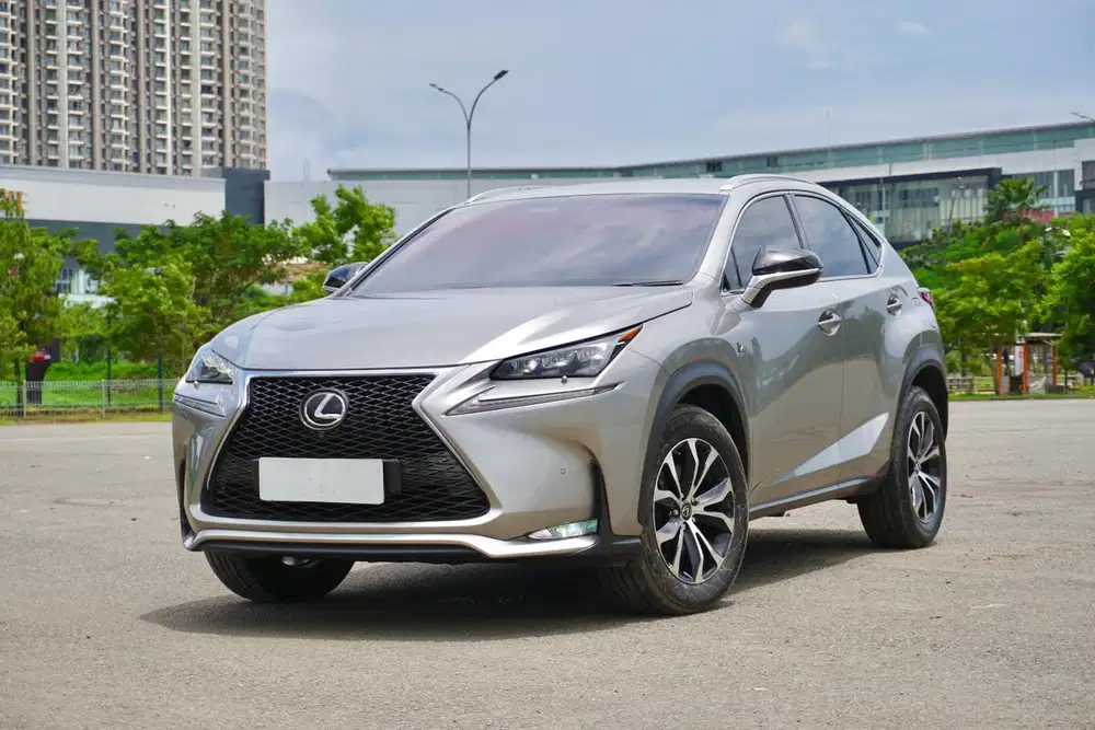 Lexus NX200t F-Sport 2.0T 2017 Silver Sonic Mulus DP Ringan Best Deal