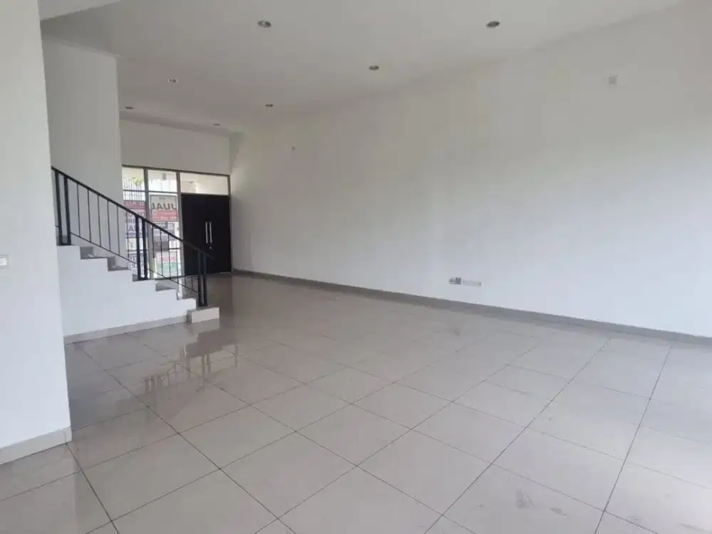 Rumah Bagus Di Springville PIK 2 Luas 10x25m 2 Lantai Hadap Danau