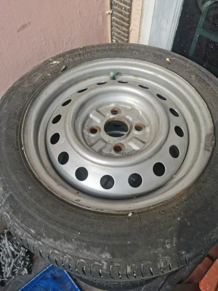 Jual Ban 175/65 R14 Velg Ring 14 PCD 4x100 Vios Limo Calya Sigra Ayla