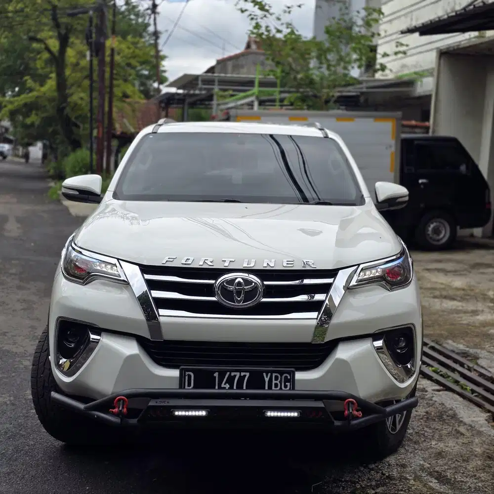 Toyota Fortuner Vrz 2.4 AT 2016