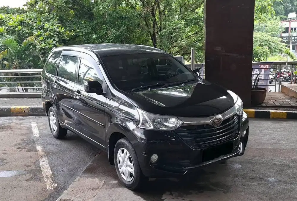 Xenia R M/T 2016/15 New Model Hitam (Cash)