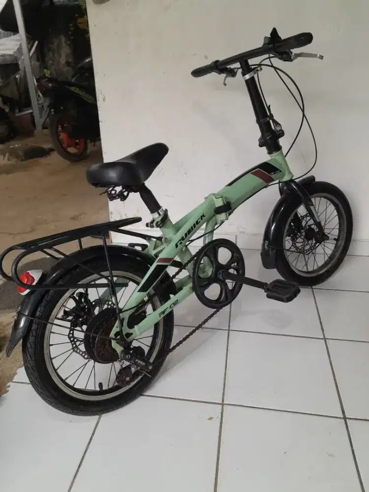 Sepeda lipat anak merek RUBICK