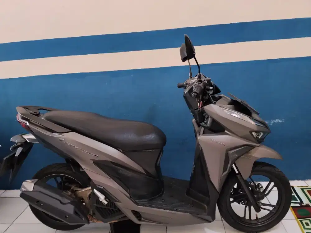 Dijual cepat honda vario 150cc 2019 pajak on