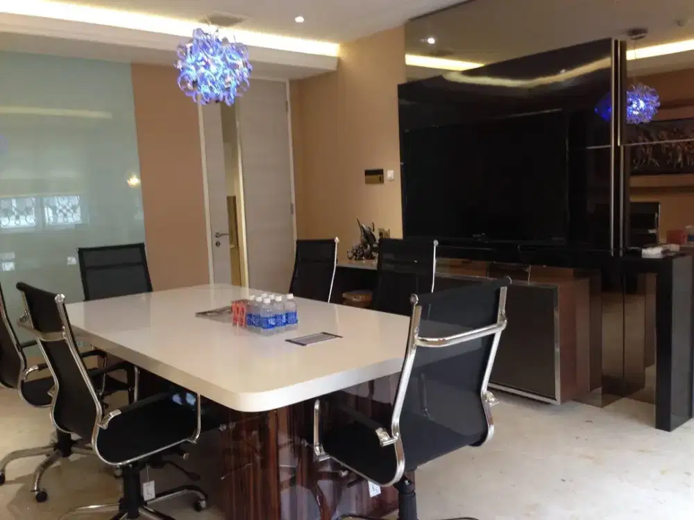 Dijual Ruko 4,5 Lantai Full Furnish Siap Pakai di Gading Bukit Indah Kelapa Gading, Jakarta Utara