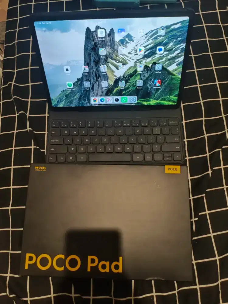 POCO PAD 256GB + keyboard