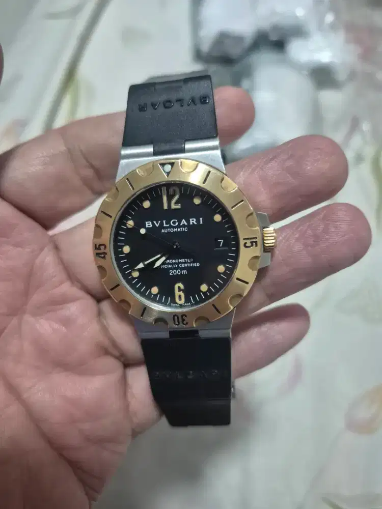 Jam tangan Bvlgari scuba automatic