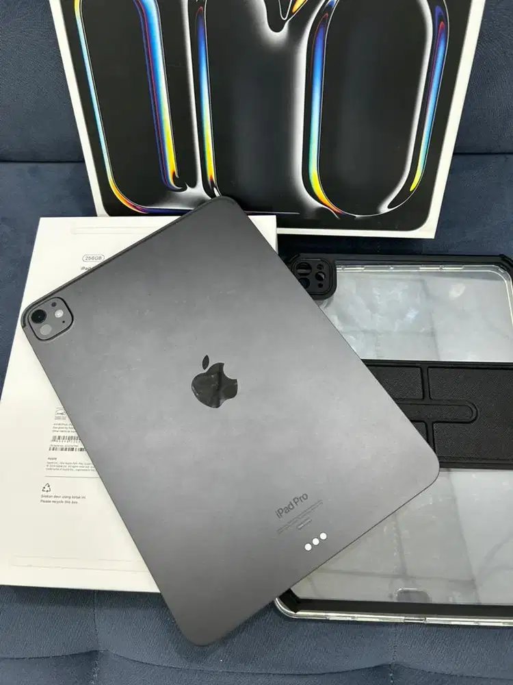 IPAD Pro M4 11-inch , Space Black , 256GB IBox WiFi Only