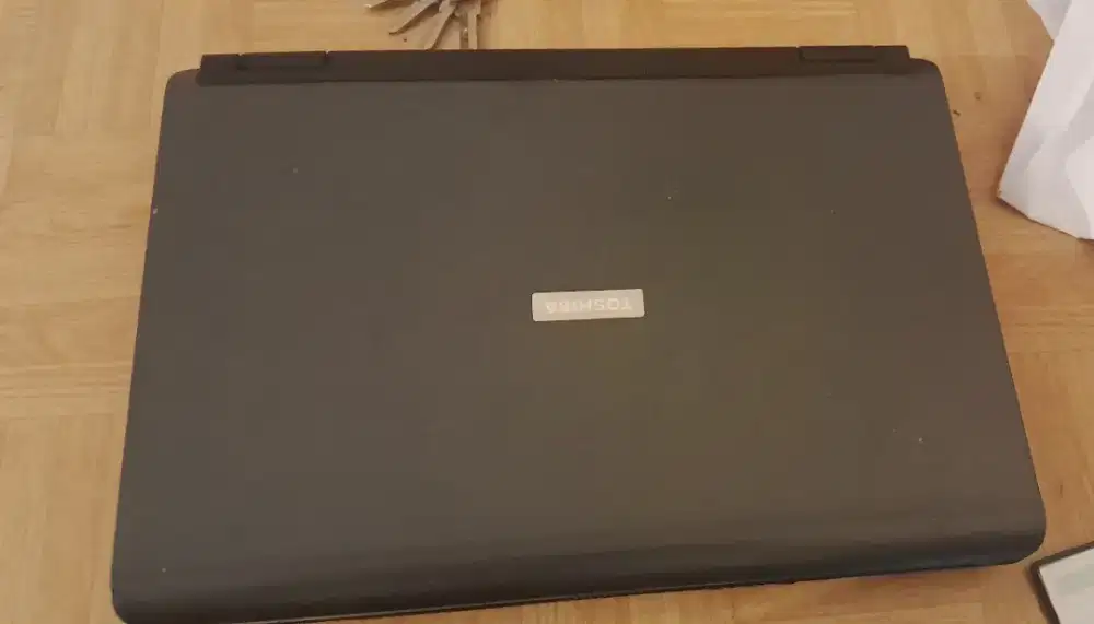 Laptop Toshiba Satellite M100 Ori Tahun 2006