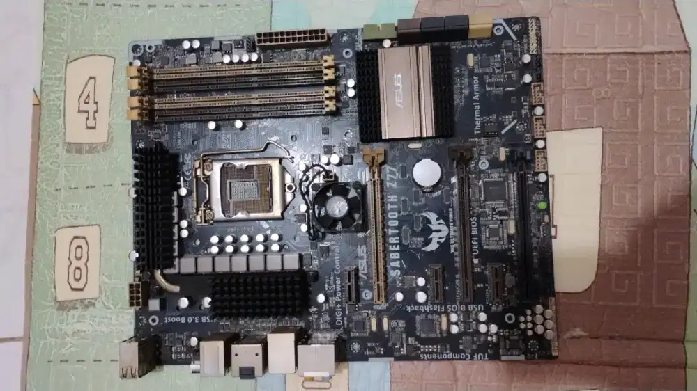 Motherboard Mainboard Mobo Asus Sabertooth Z77