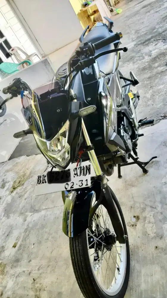 Honda cb150r 2018