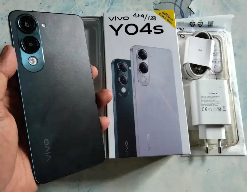 VIVO Y04s RAM 4+4/128