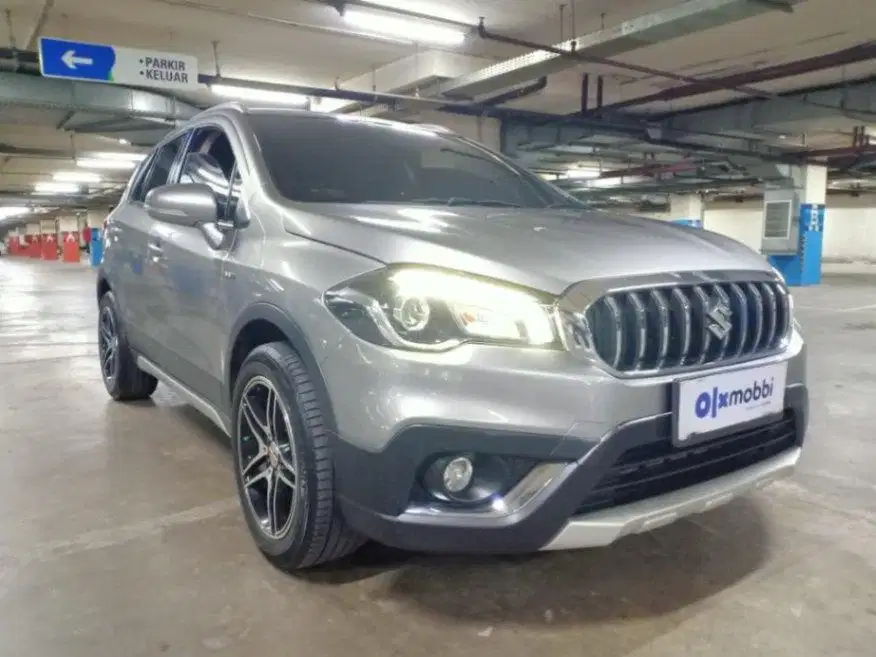 DP RENDAH - Suzuki SX4 1.5 S-Cross Bensin-AT 2019 SSRD