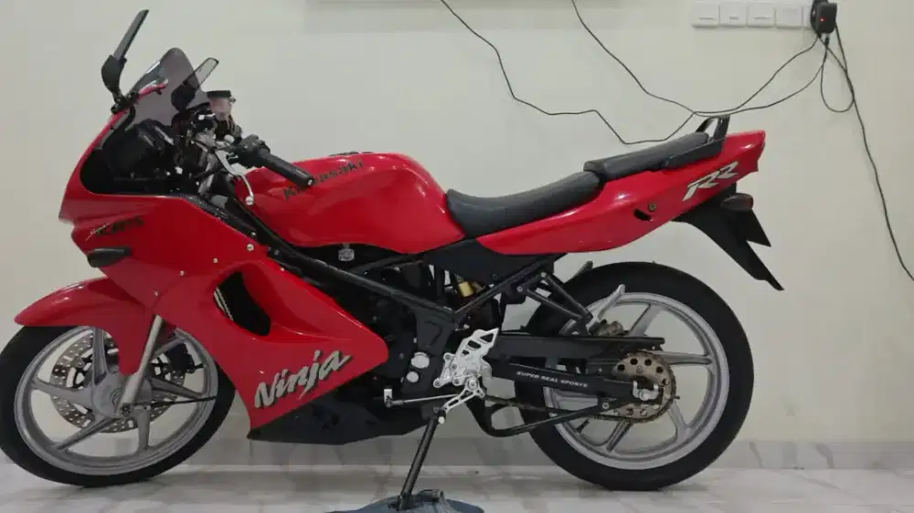 Ninja RR 2011 merah