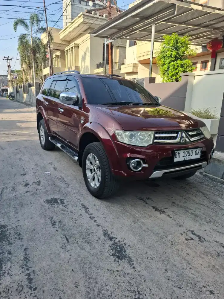 Pajero sport Dakar 4x2 AT diesel 2015