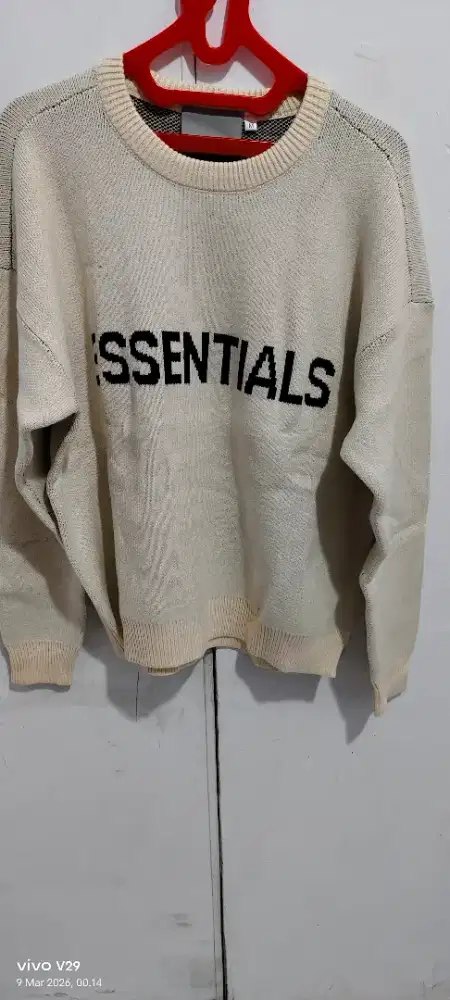 Sweater essensial rajut