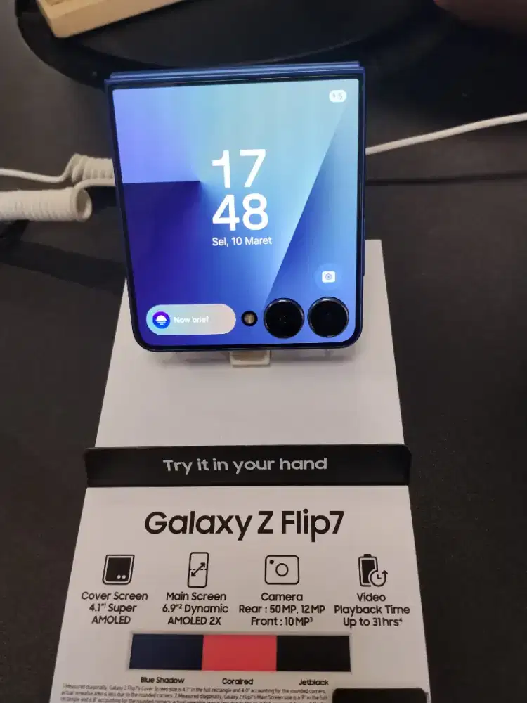 Samsung Galaxy Z Flip7