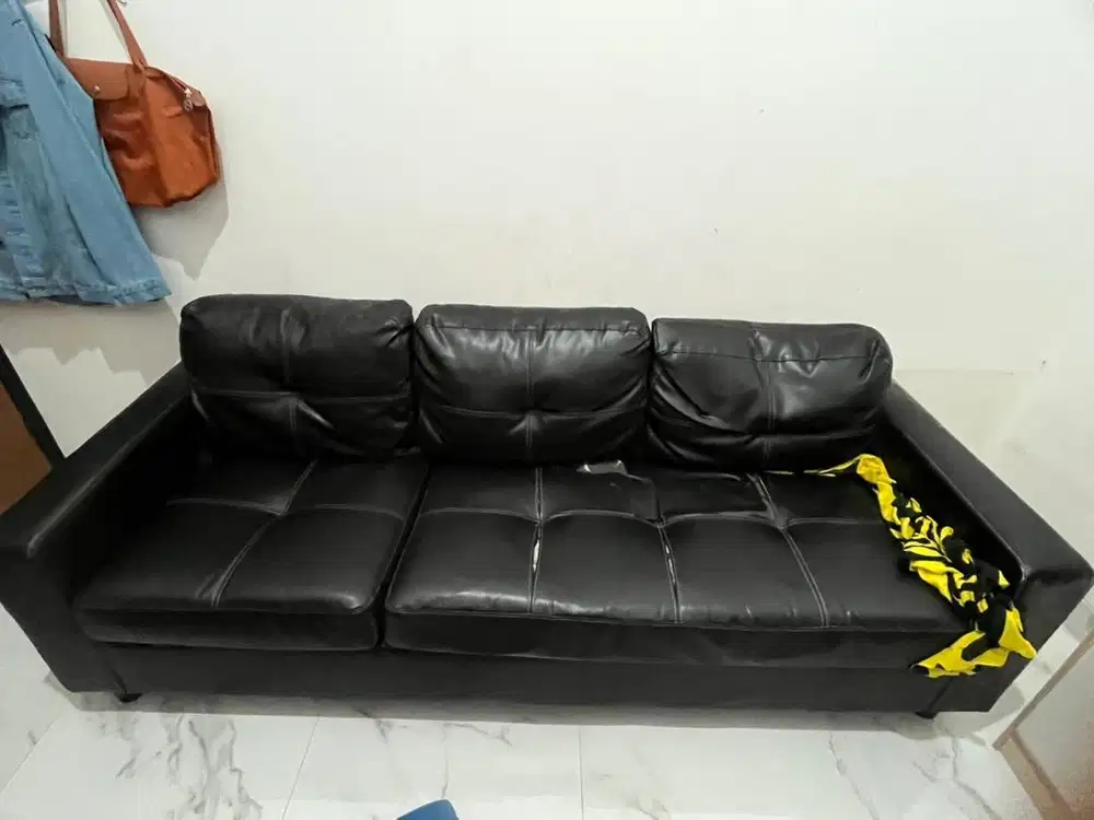 Jual Murah Sofa 3 seater bekas Merk Informa
