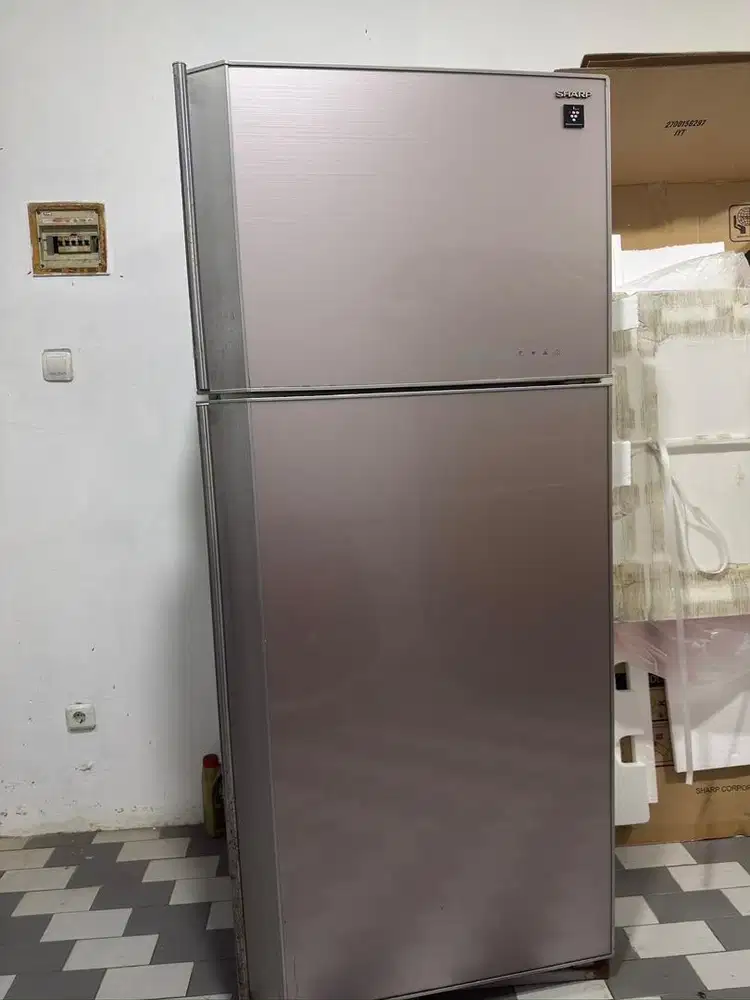 Kulkas sharp 2 pintu jumbo