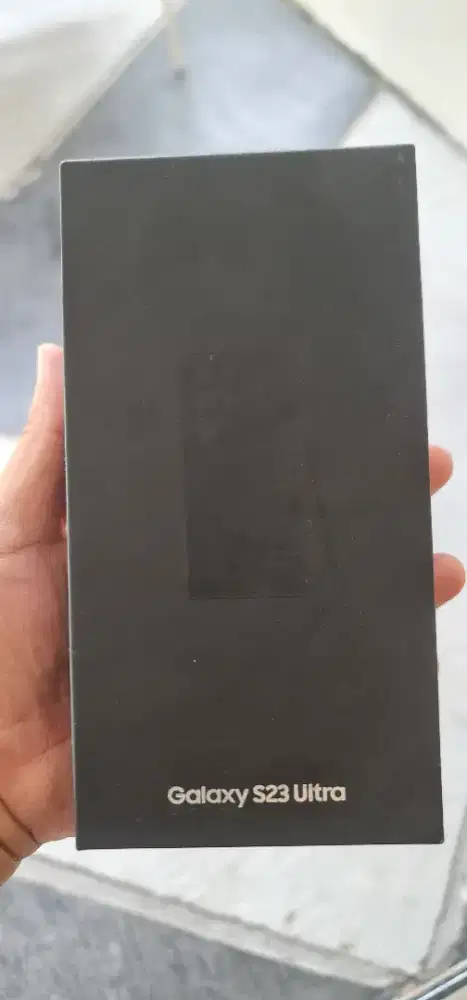 For Sale Original Samsung Galaxy S23 Ultra.