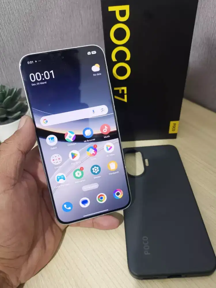 Poco F7 5G 
Ram 12/512GB