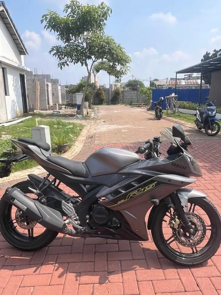 For Sale Yamaha YZF R15 V2 tahun 2016