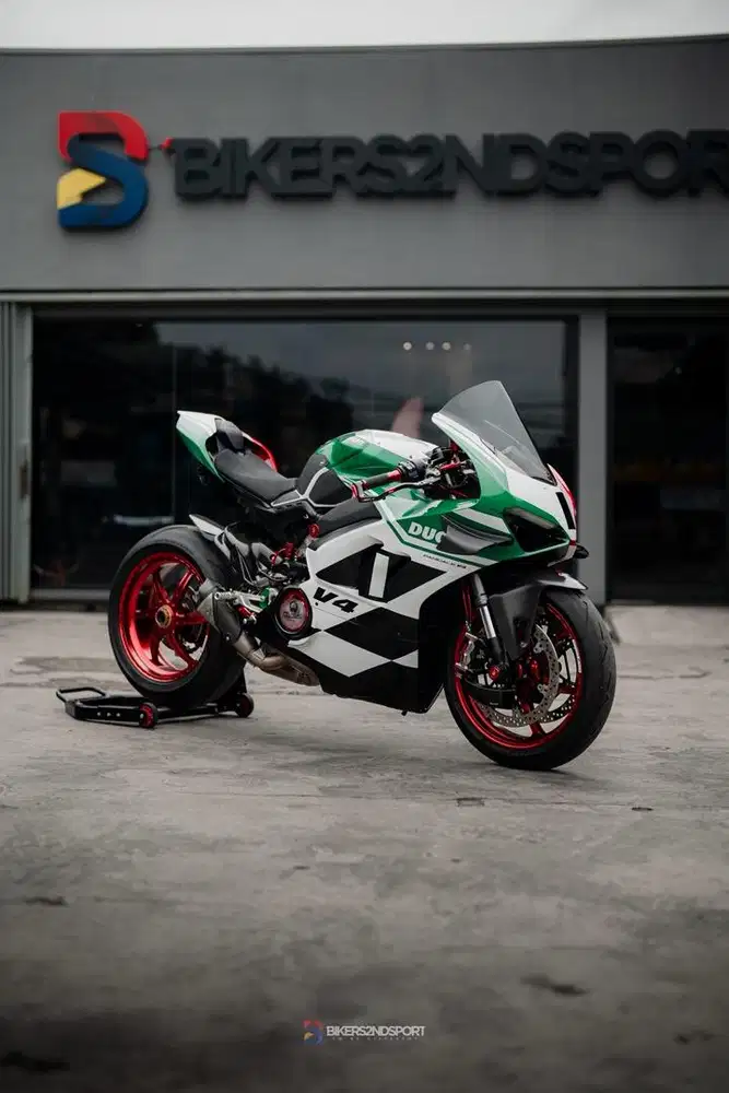 DUCATI PANIGALE V4 MODS zx