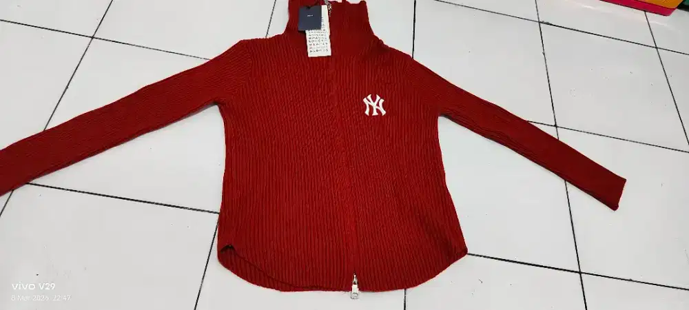 Sweater merah MLb