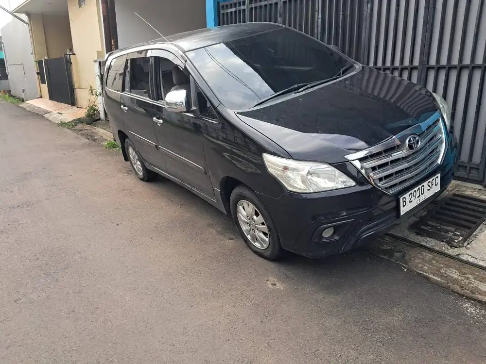 innova barong  2014 milik pribadi