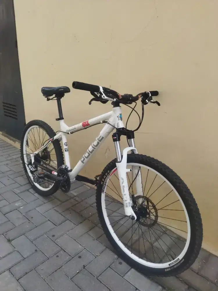Sepeda mtb police alloy