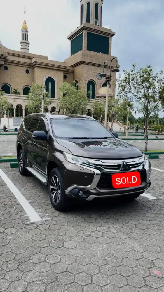 DIJUAL PAJERO DAKAR TYP TERTINGGI BAN & ACCU BARU BS TUKAR ASET (NEGO)