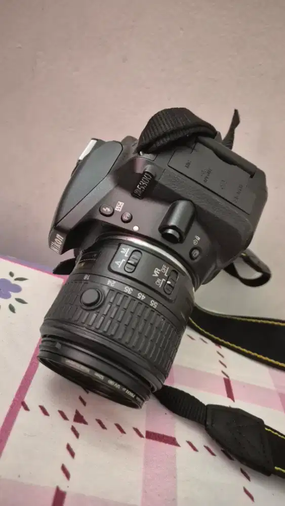 Nikon D5300 lensa kit 18-55mm