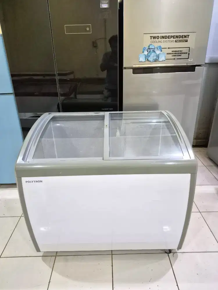FREEZER POLYTRON CURVE 300L ORI MULUS
