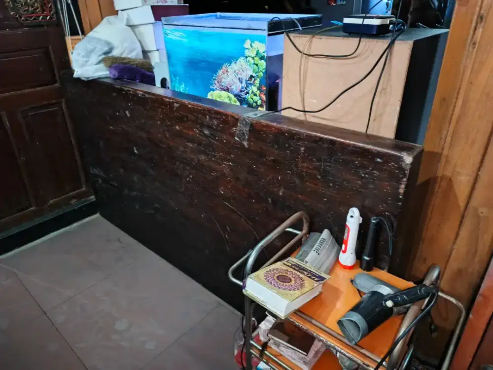 Tempat tidur jati antik, lemari jati, papan jati utuh