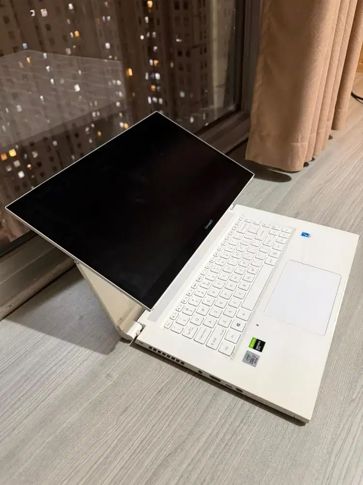 Acer ConceptD Ezel 3 Notebook CC315-72G-730DF