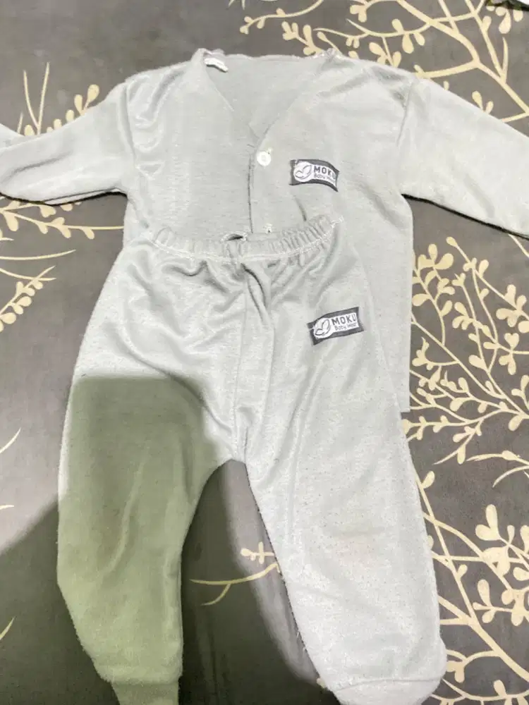 Set newborn panjang abu Moku Baby