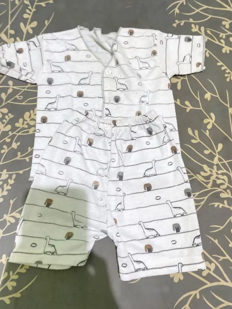 Set newborn celana dan baju pendek