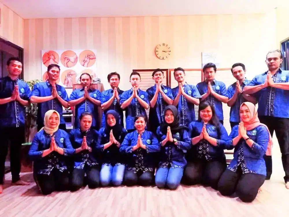 butuh terapis refleksi pria & wanita