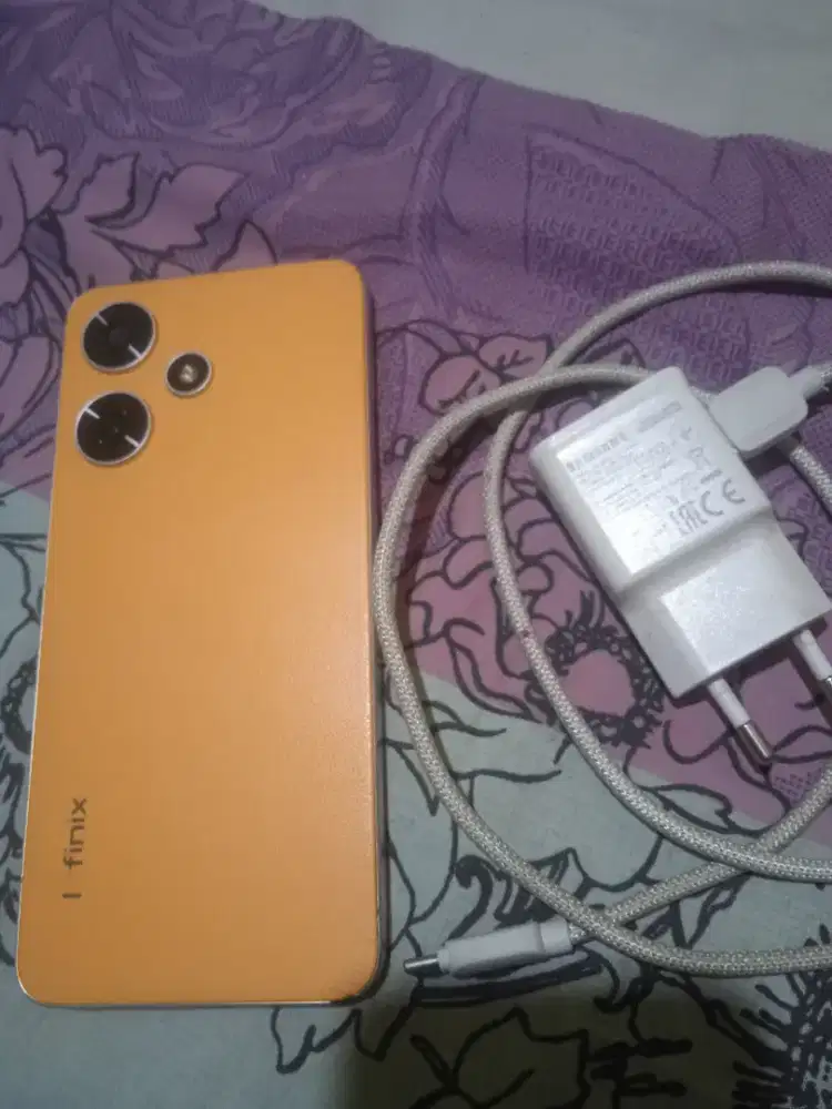 infinix hot 30i ram 8/128  hp lancar jaya masih segel