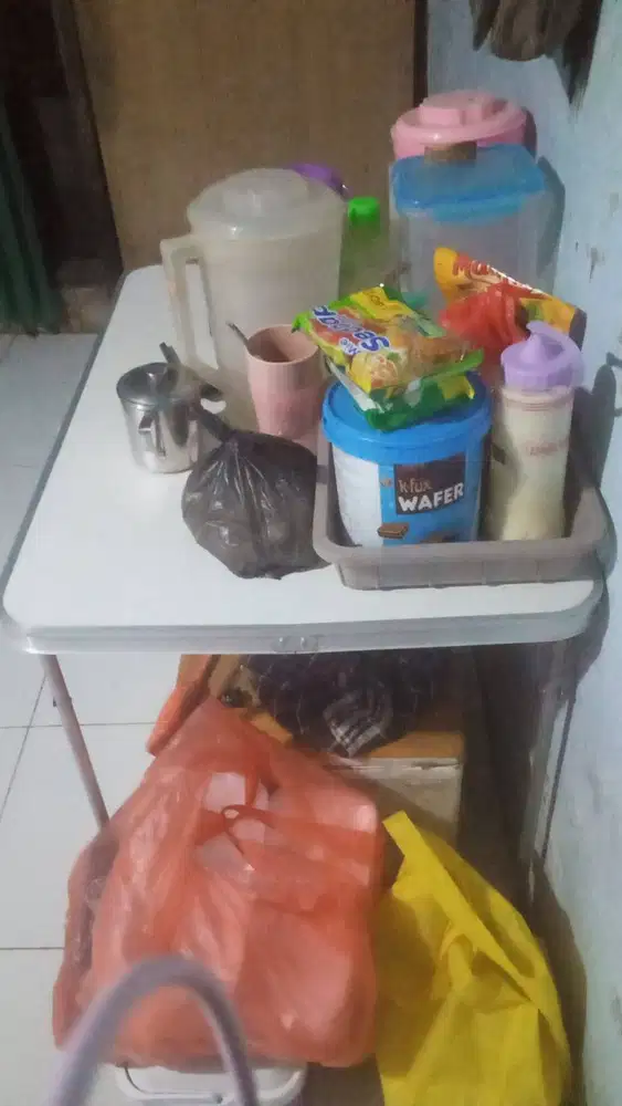 Jual Meja liat ,Cooler Box,wadah Aquarium(u es buah  dll bahan akrili