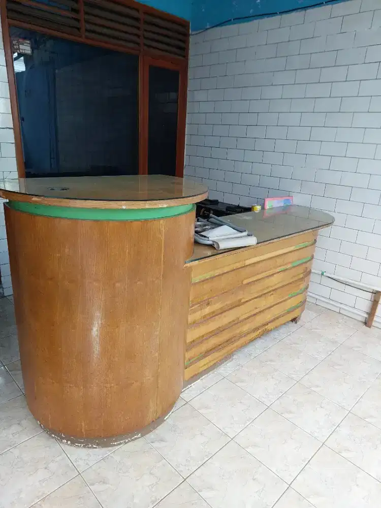 SET Meja Kasir dan Rak Display