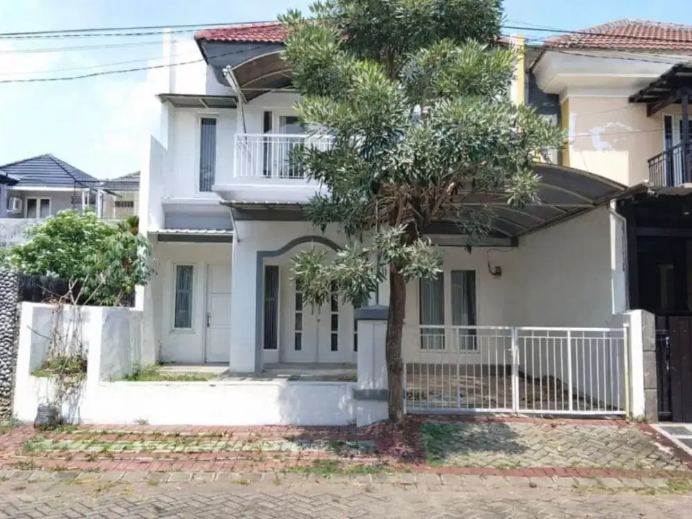 DISEWAKAN RUMAH PANTAI MENTARI