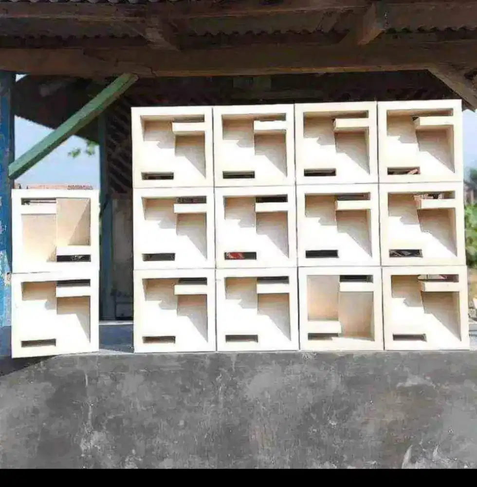 Roster beton berbagai macam motif barang