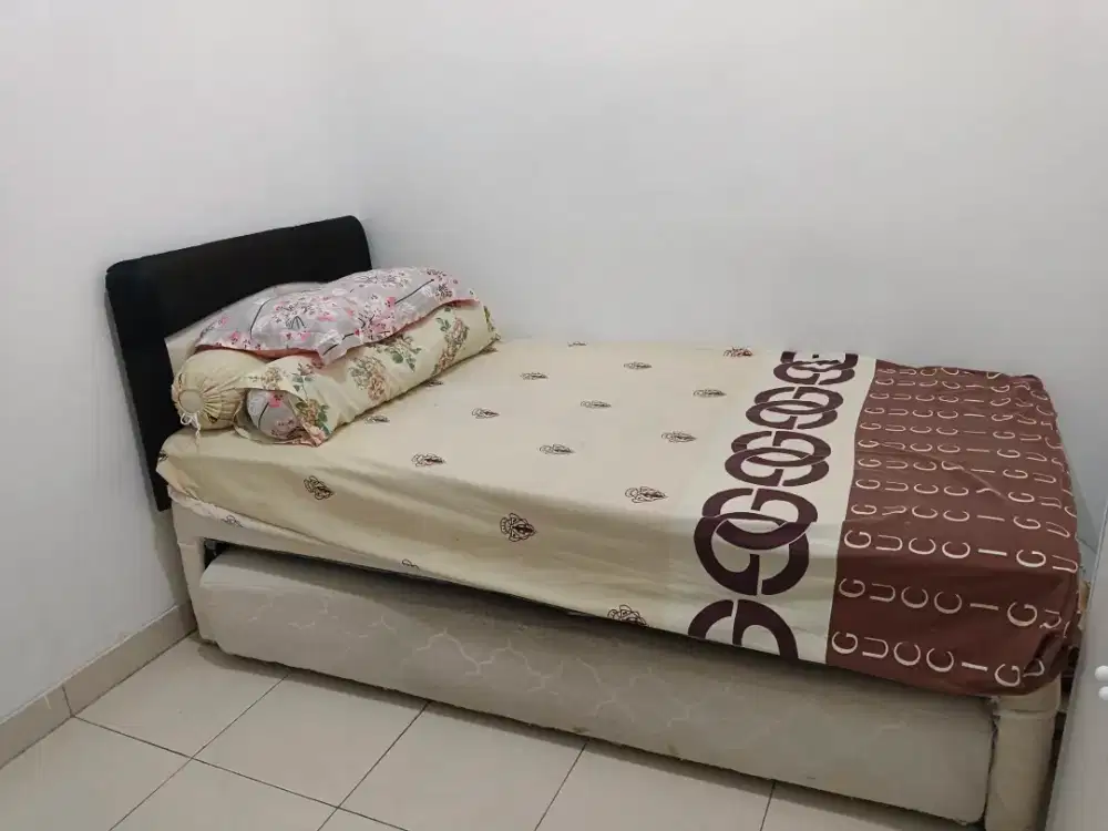 Dijual springbed ukuran 100x200. 2 susun.