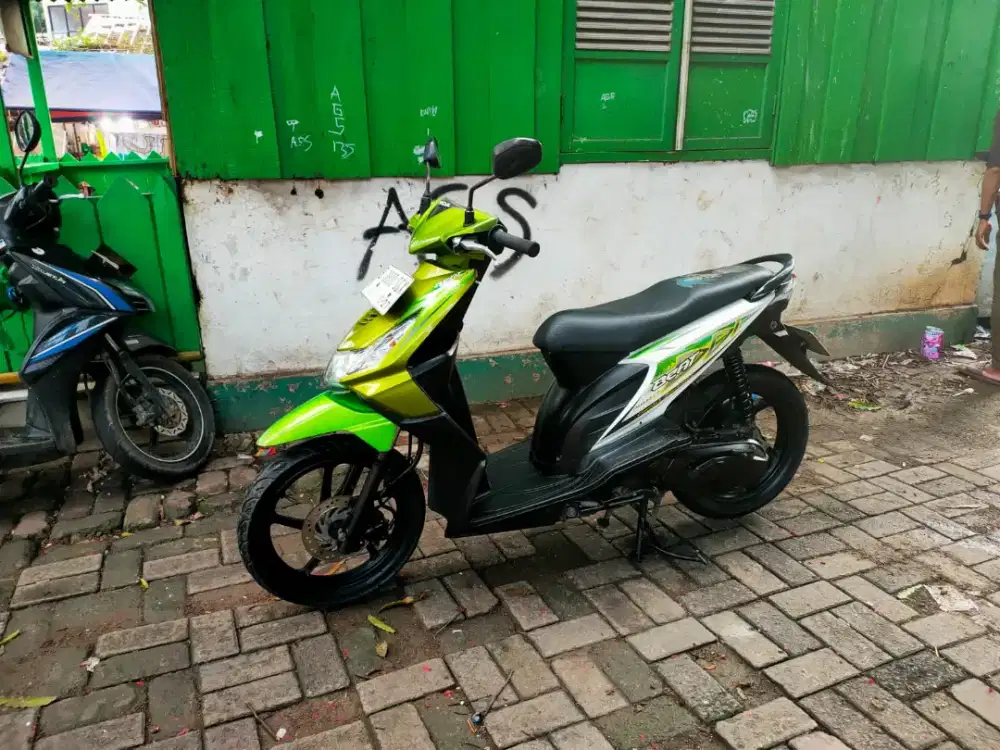 Honda Beat 110cc Pajak Hidup Tahun 2012
