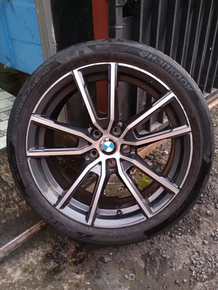 velg BMW 320i R18 series G20 G21 original include ban tinggal pasang